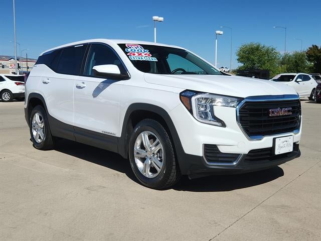 2024 GMC Terrain SLE in Summit White — front three-quarter view